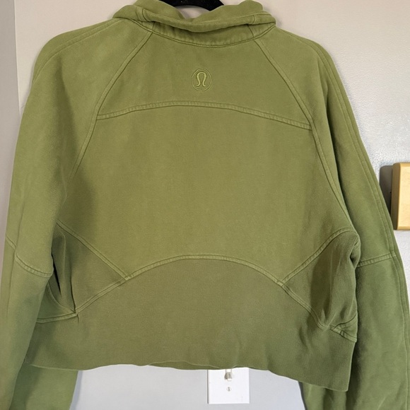Lululemon Athletica Green Half-Zip Sweatshirt - Picture 3 of 4